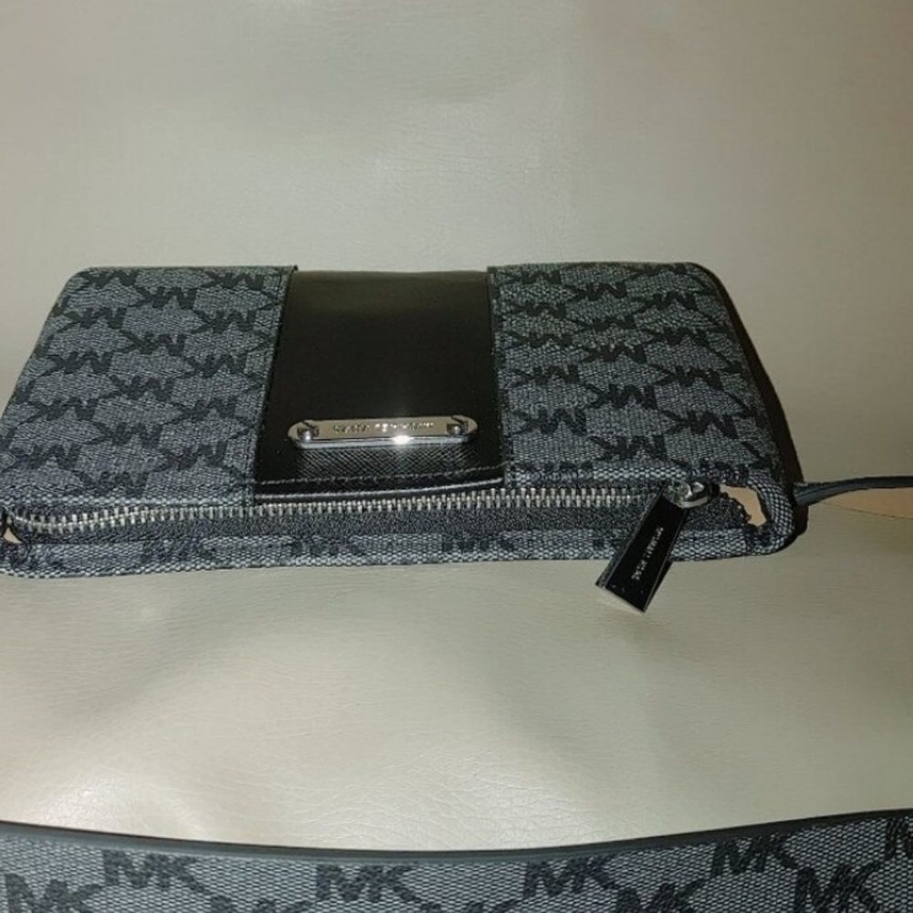 Belt Bag L XL Michael Kors Signature Logo Crossbody Adjustable Strap Black Grey - Picture 4 of 4